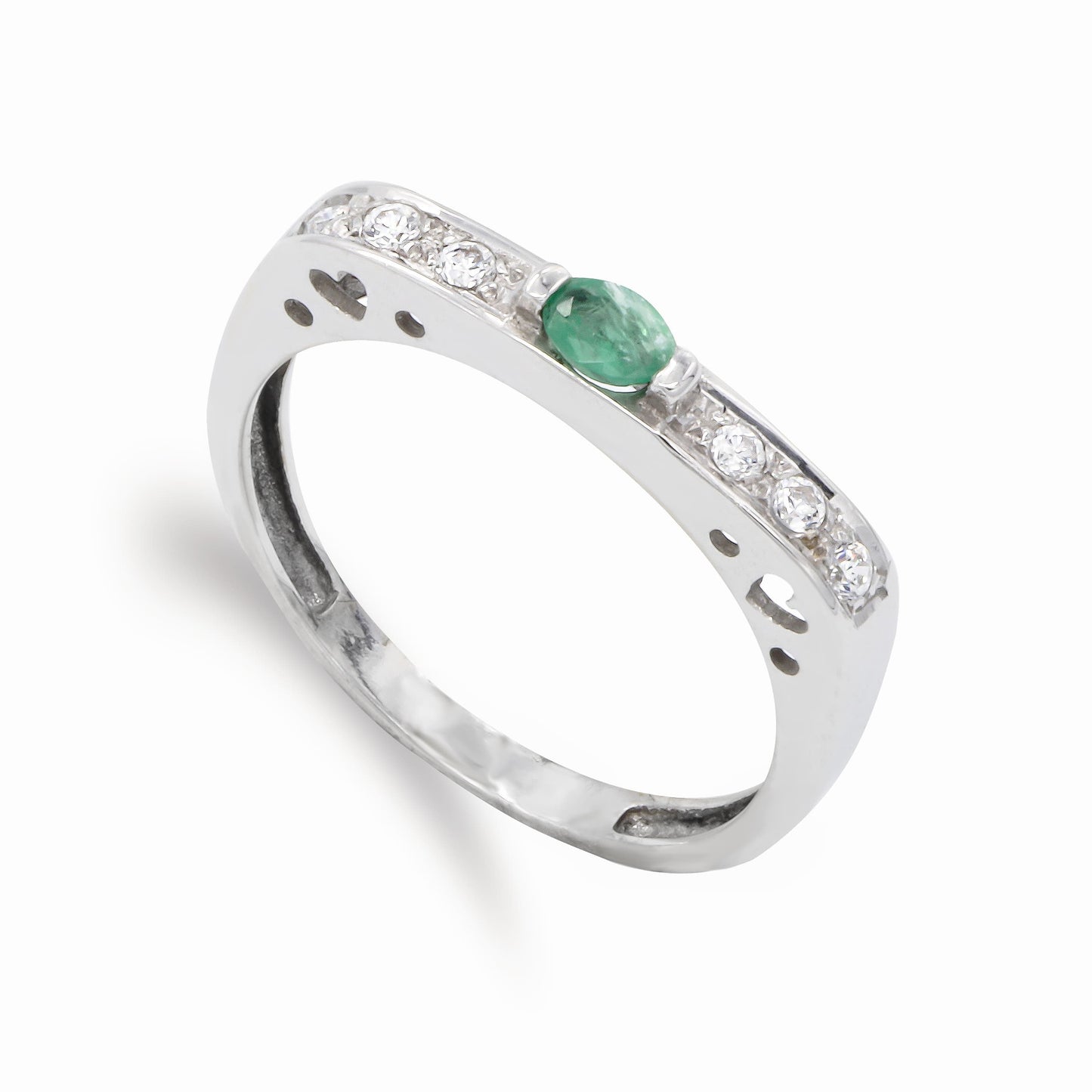 18K SORTIJA ORO BLANCO ESMERALDA 4,5 X 3 MM Y CIRCONITAS. ANCHO: 3 MM
