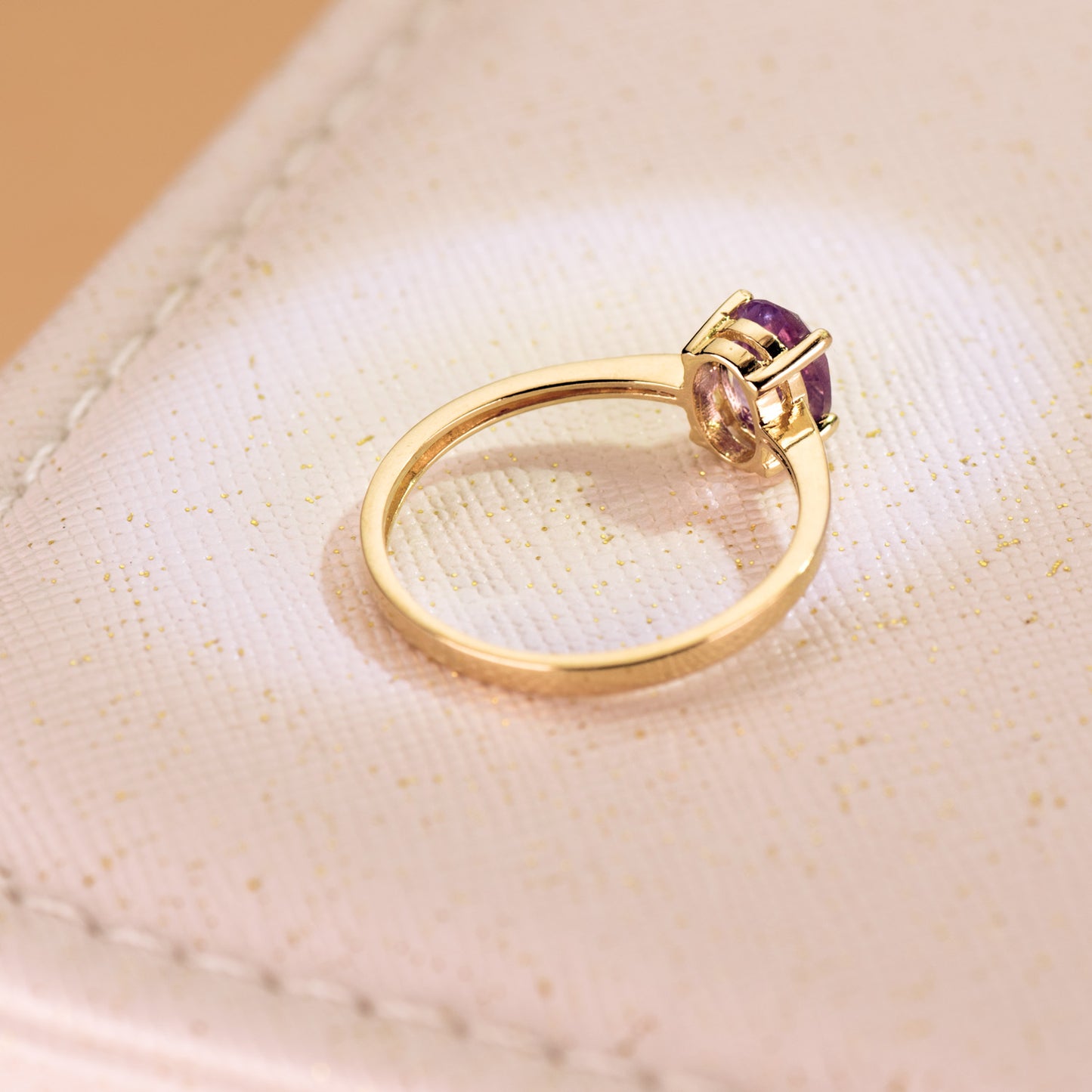 18K SORTIJA ORO AMARILLO GARRAS PIEDRA AMATISTA 7 X 5MM ANCHO CUERPO 2MM
