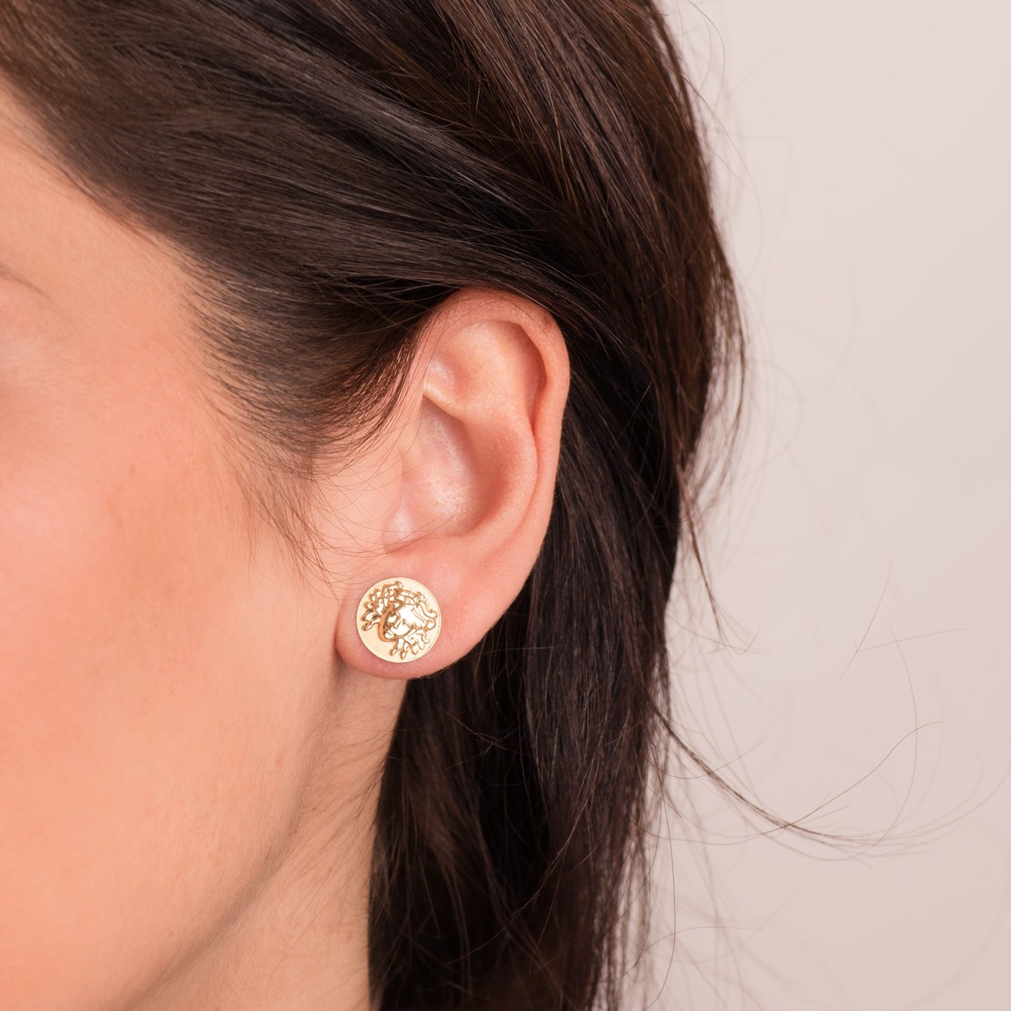 18K PENDIENTES ORO AMARILLO REDONDOS CON MEDUSA 12 MM BRILLO Y MATE PRESION
