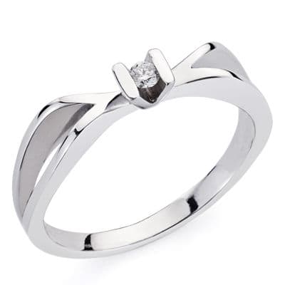 18K SORTIJA ORO BLANCO DIAMANTE 0.046 QTS. ANCHO: 5 MM