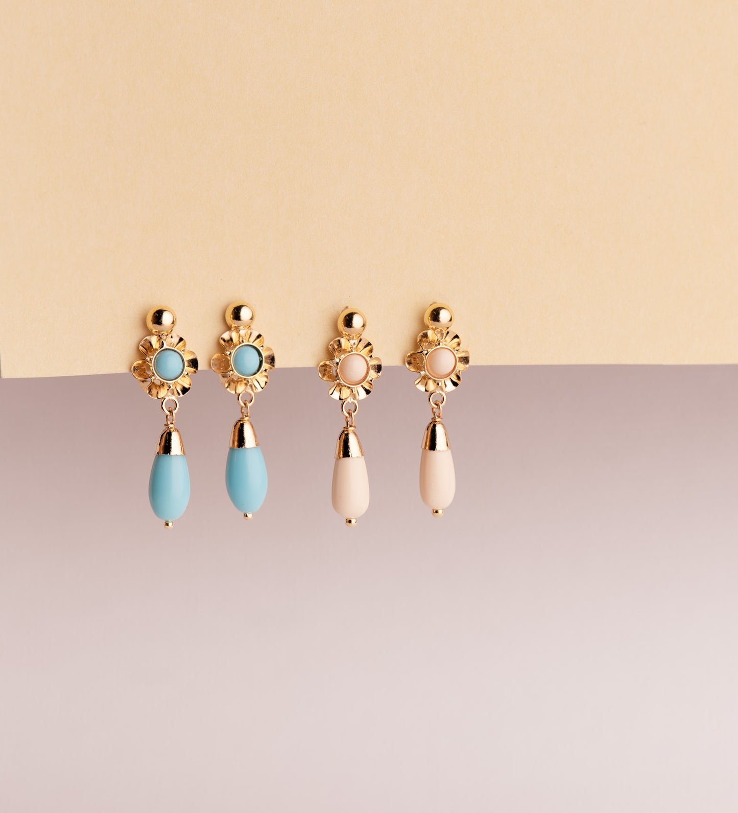 18K PENDIENTES ORO AMARILLO CUBANAS LAGRIMA MARFIL. MEDIDA: 22X7 MM. CIERRE CATALAN