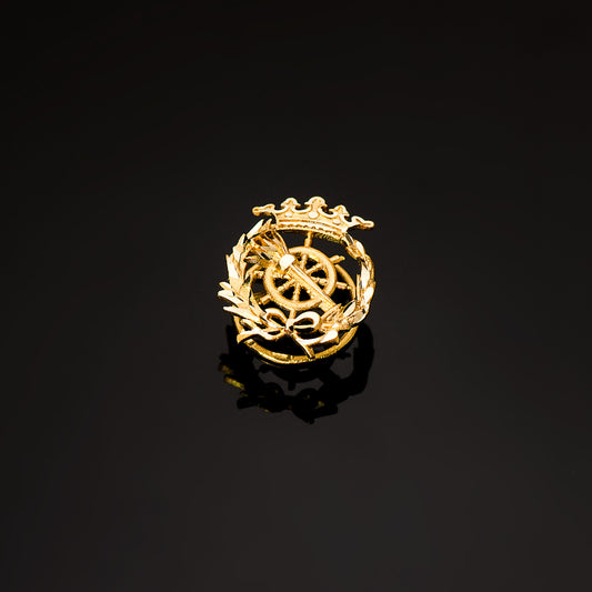 18K INSIGNIA ORO AMARILLO CIENCIAS POLITICAS 17 X 14 MM