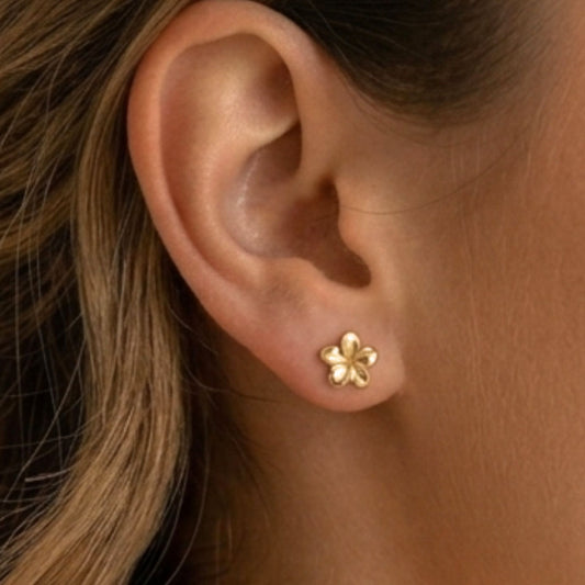 Pendientes de Plata Bañados en Oro – Diseño Flor Trébol Minimalista para Niñas y Comunión