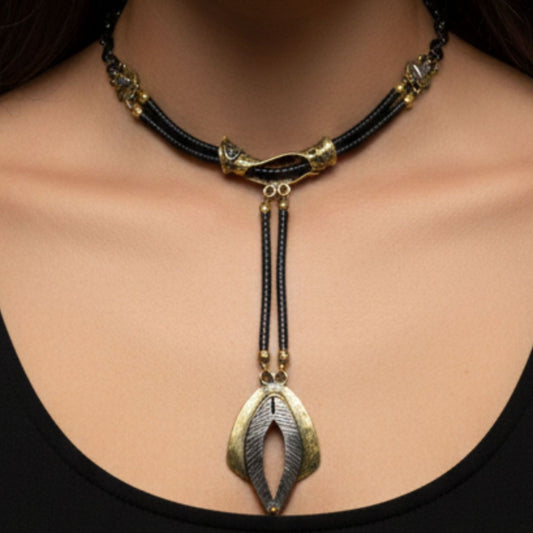 Collar Artesanal Bronce Dorado Envejecido con Colgante Hoja Plateada