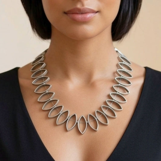 Collar Gargantilla Zamak Plateado Volumen | Joyería Osnor