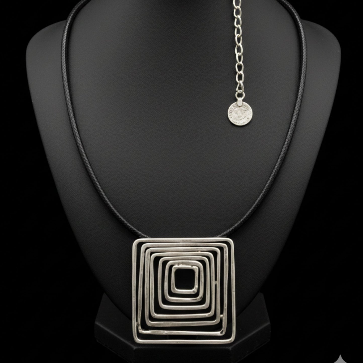Collar Gargantilla Zamak Plateado Unisex con Cordón de Piel Negra