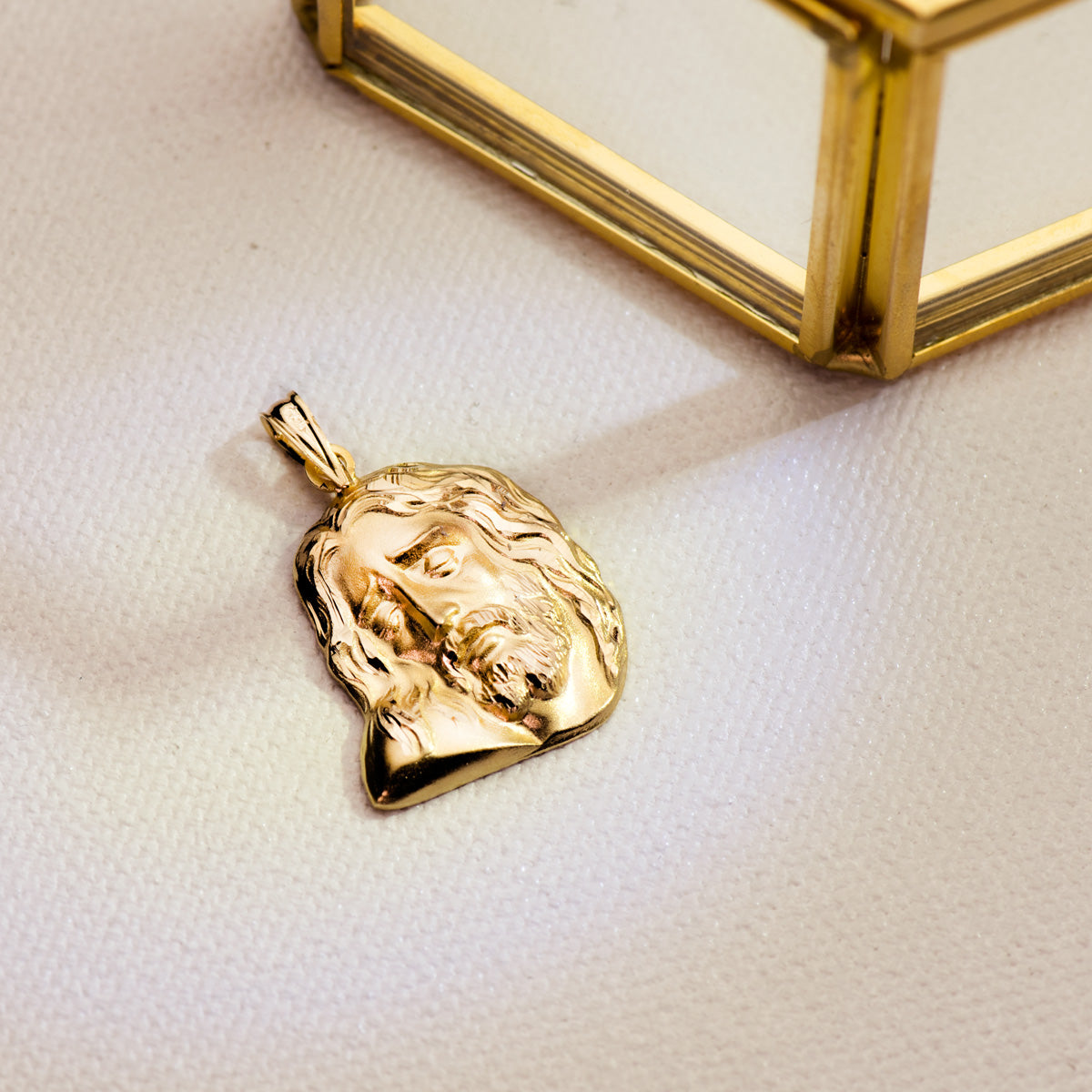 18K COLGANTE ORO AMARILLO CABEZA DE CRISTO 23X19 MM