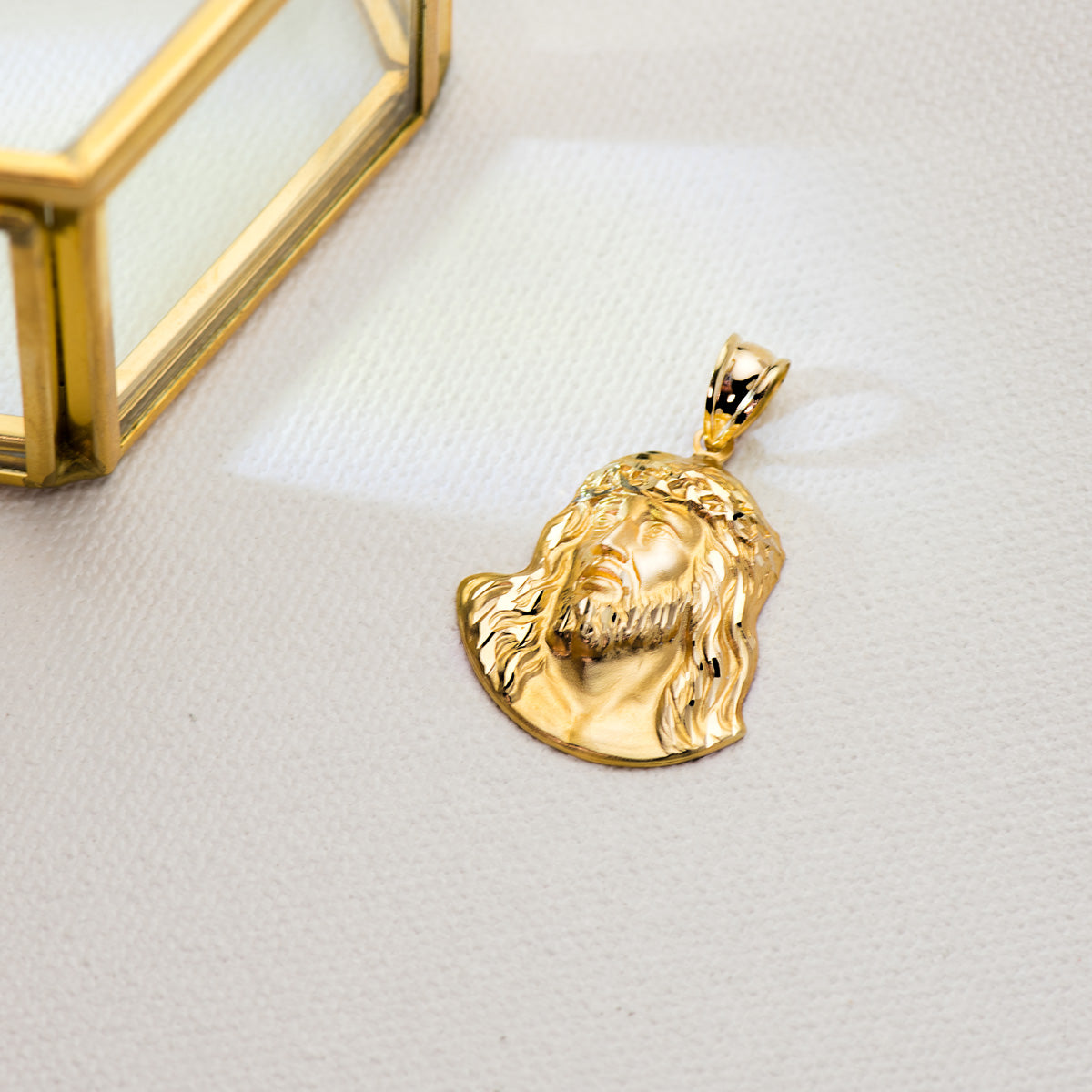 18K CRISTO SANTO ROSTRO ORO AMARILLO 27X22 MM