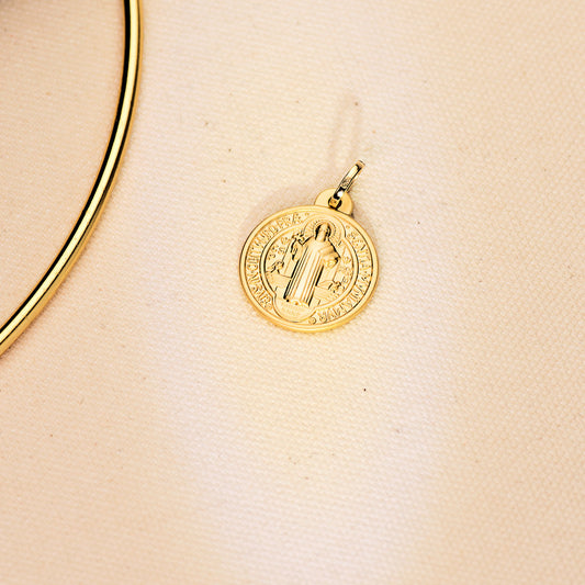 18K MEDALLA ESCAPULARIO ORO AMARILLO SAN BENITO MONJE 20 MM MATIZADA