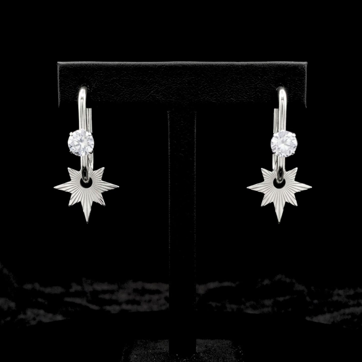 Pendientes Estrella Labrada con Circonita | Acero Inoxidable Plateado