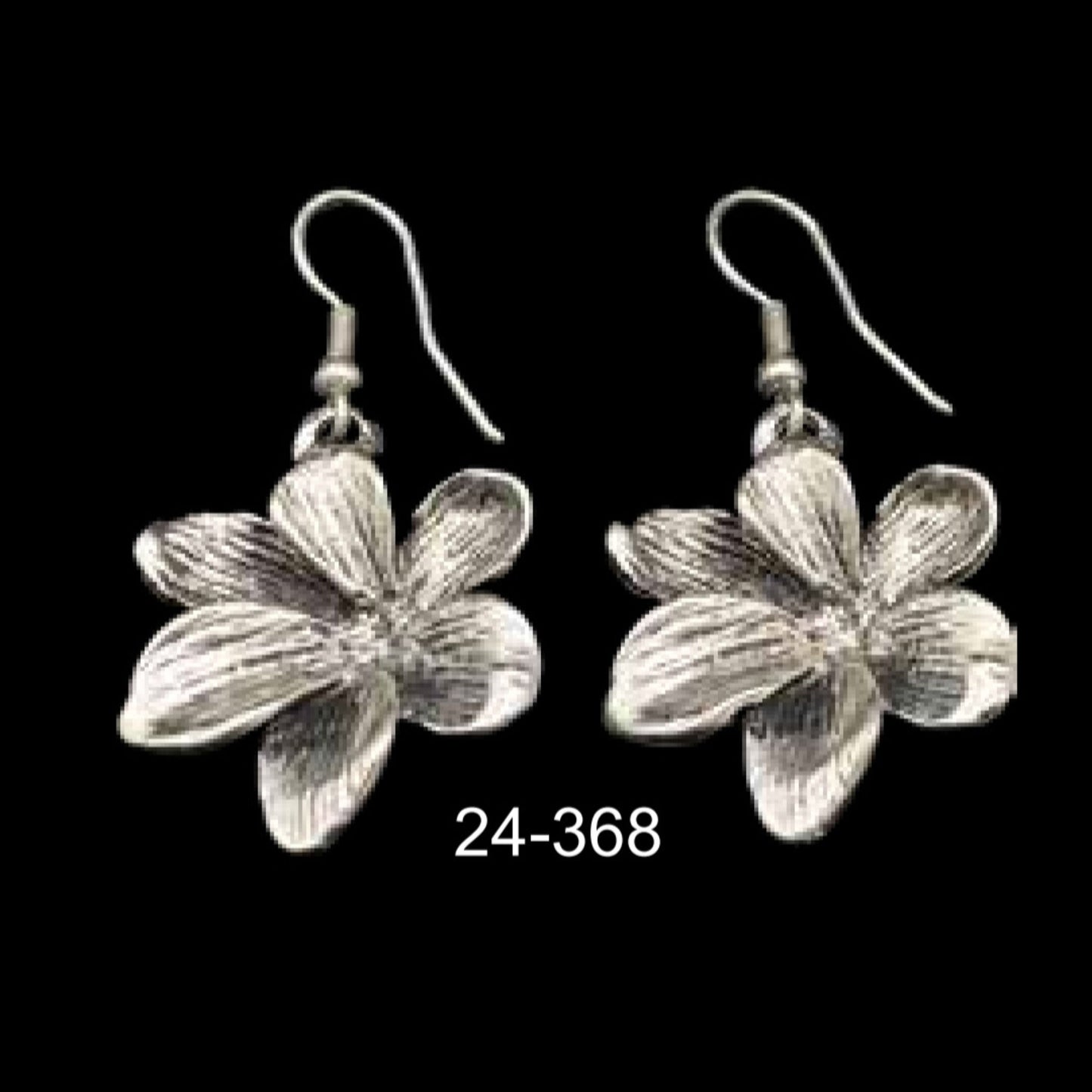 Pendientes Zamak Flor Relieve Plateado | Hipoalergénicos | Joyería Osnor