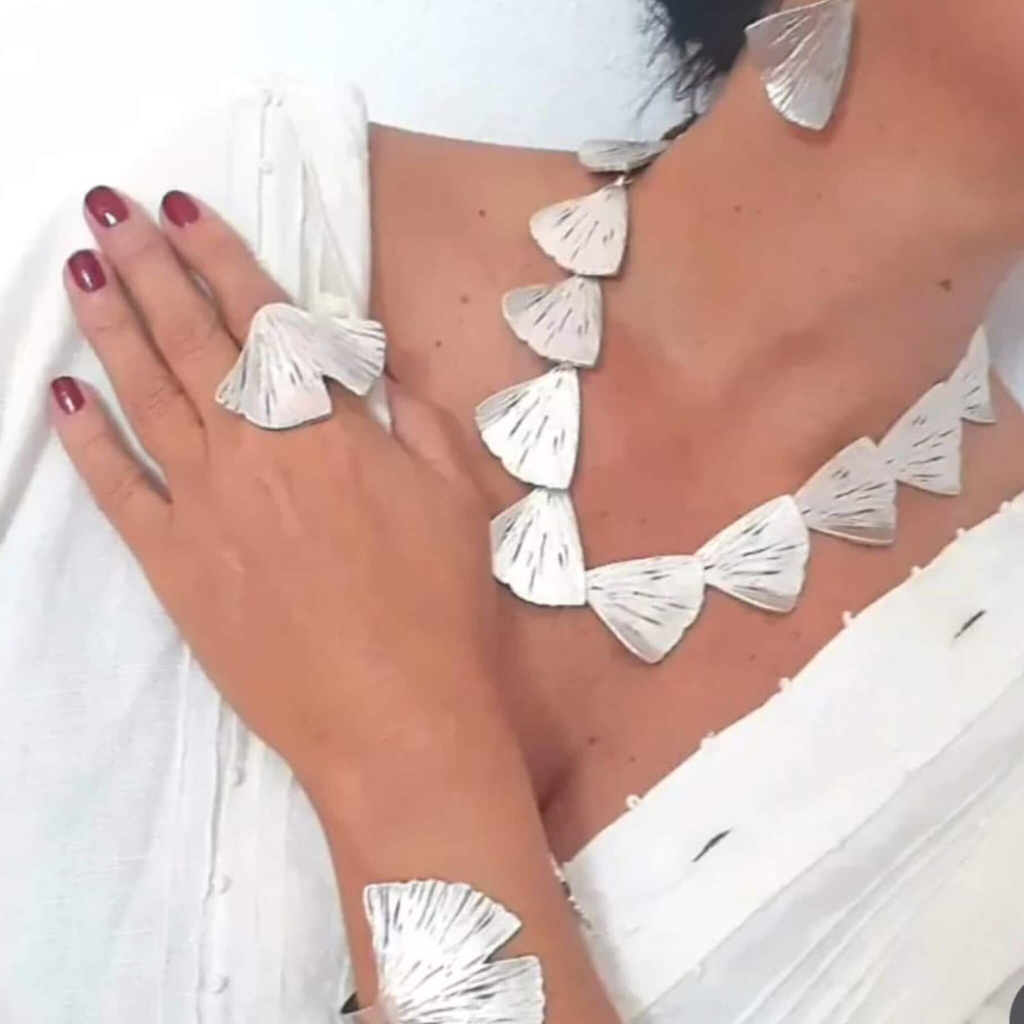 PENDIENTES ZAMAK COLA DE SIRENA