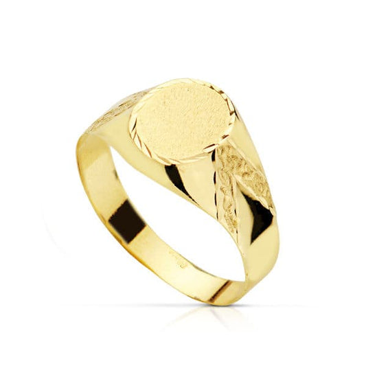 18K SELLO ORO AMARILLO HUECO OVAL LATERAL TALLADO. ZONA GRABADO: 10X8MM