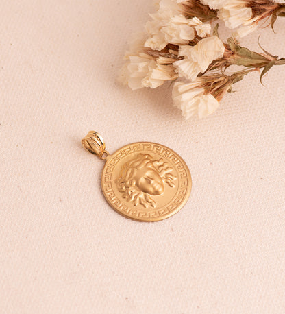 18K MEDALLA ORO AMARILLO MEDUSA CON BORDE DE GRECA MATIZADA 25 MM