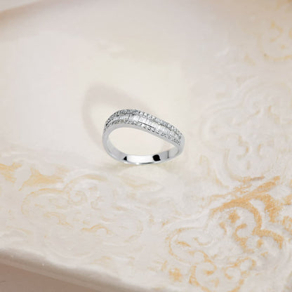 18K SORTIJA ORO BLANCO DIAMANTES TALLA BRILLANTE 0.180 QTS. -0.300 QTS. ANCHO: 4MM