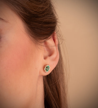 18K PENDIENTES ORO AMARILLO 28 DIAMANTES DE LABORATORIO Y ESMERALDA RECRISTALIZADA 6X4 MM 0,78 QT 0,280QT VS2-G. 9,5X8 MM CIERRE PRESION