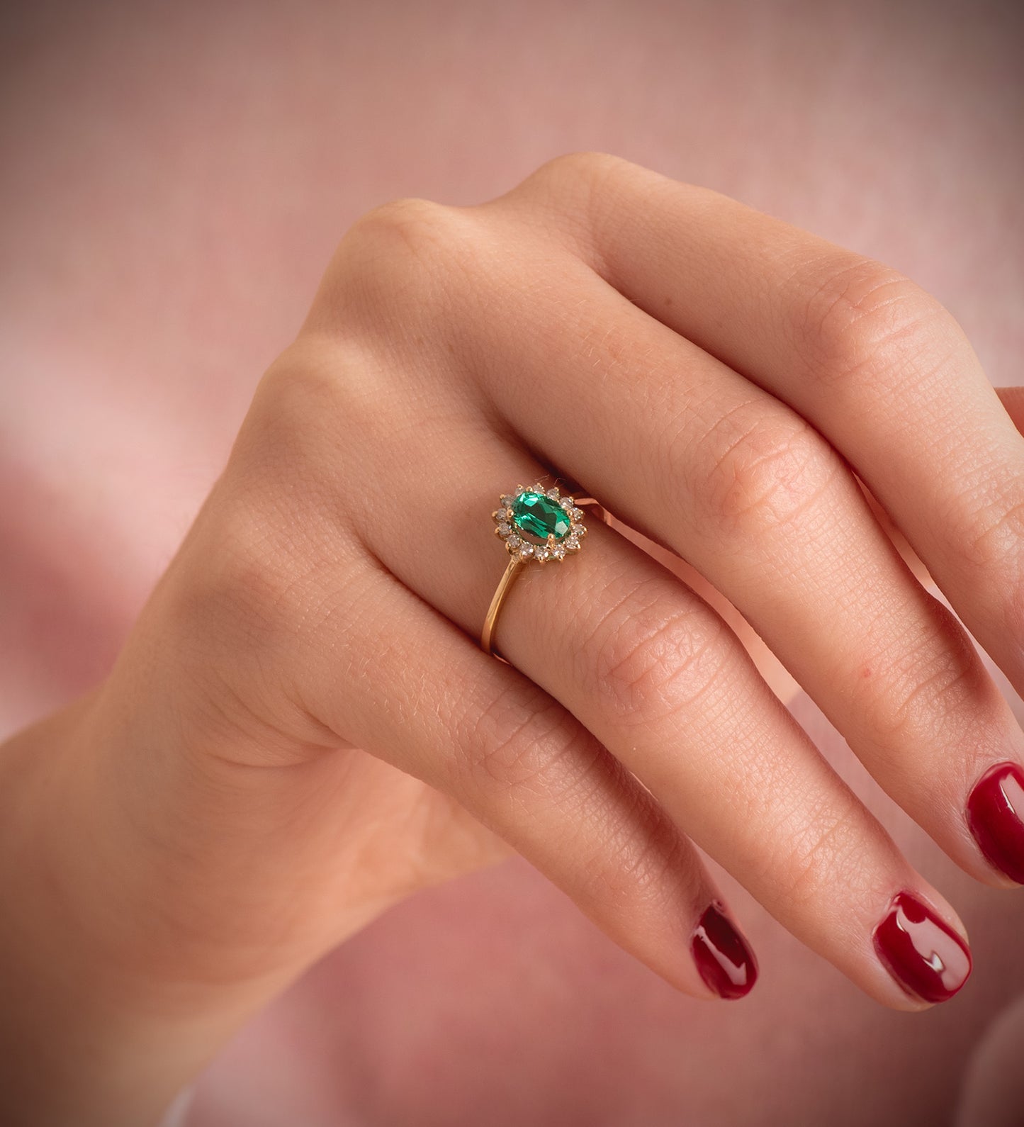18K SORTIJA ORO AMARILLO ESMERALDA 6X4MM 0,39 QTS. DIAMANTES 0,140 QTS. VS2-G 9,5X8 MM