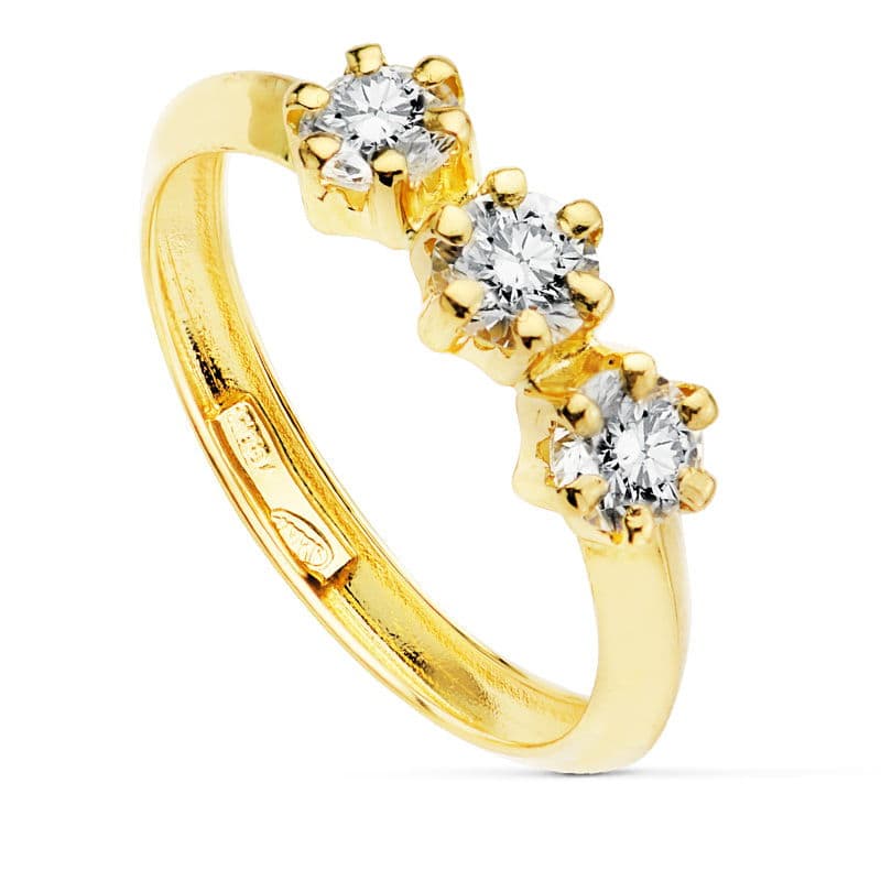 18K SORTIJA TRESILLO ORO AMARILLO CON 3 CIRCONITA DE 4 MM EN GARRAS