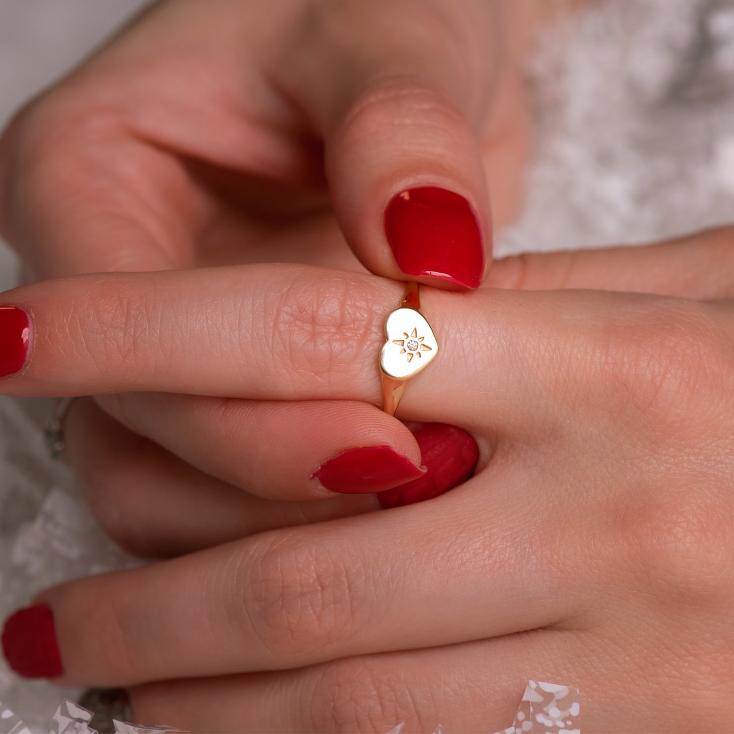 18K SELLO ORO AMARILLO MUJER CABEZA CORAZON CON CIRCONITA 9X7 MM