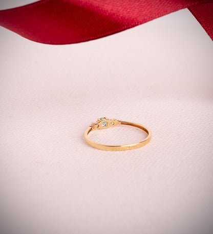 18K SORTIJA ORO AMARILLO TOPACIO NATURAL REDONDO Y CIRCONITAS. ANCHO: 3 MM