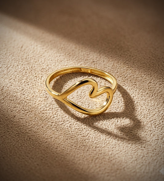 18K SORTIJA ORO AMARILLO CORAZON LISO EN BRILLO. ANCHO: 12 MM C. AMOR