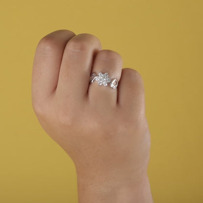 18K SORTIJA ORO BLANCO CUAJO CON CIRCONITAS. ANCHO 10 MM