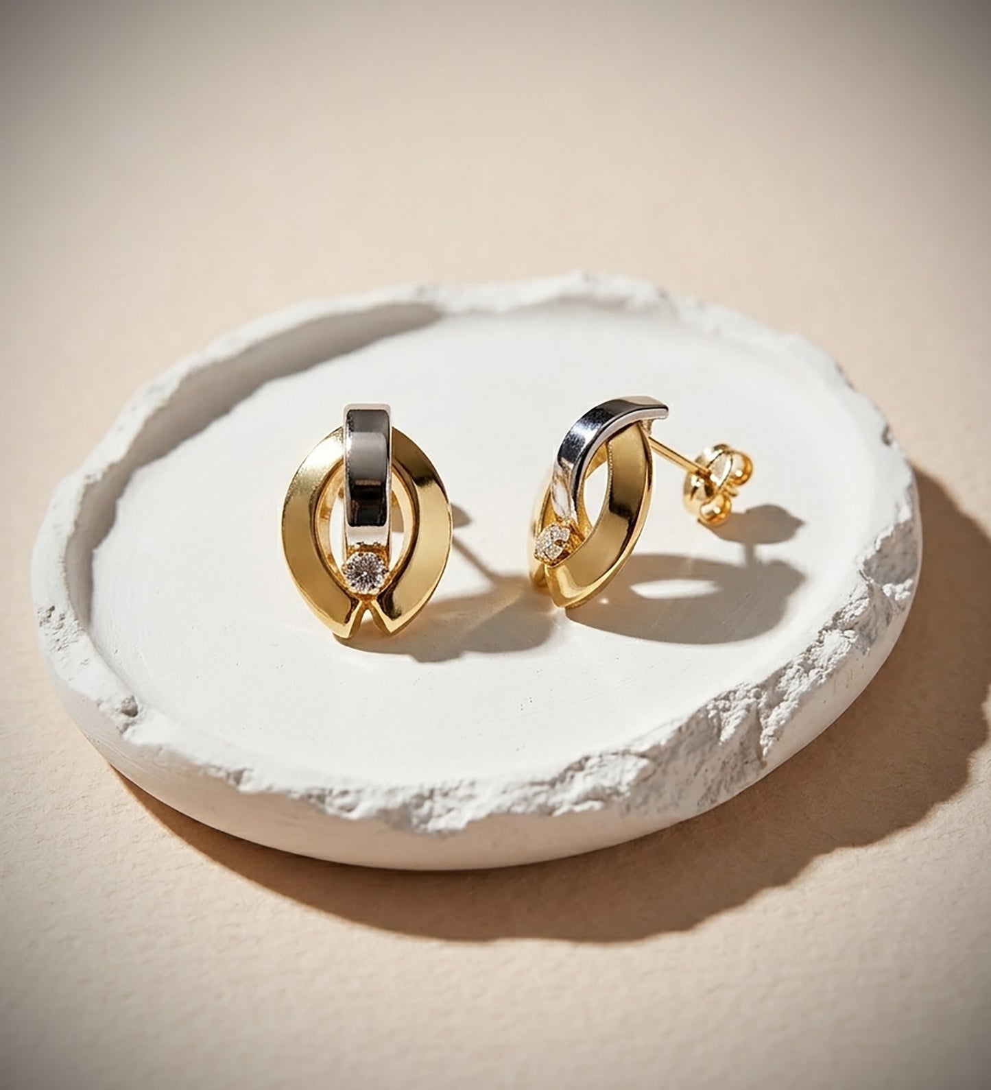 18K PENDIENTES ORO BICOLOR BANDAS Y CIRCONITA 14X9 MM CIERRE PRESION