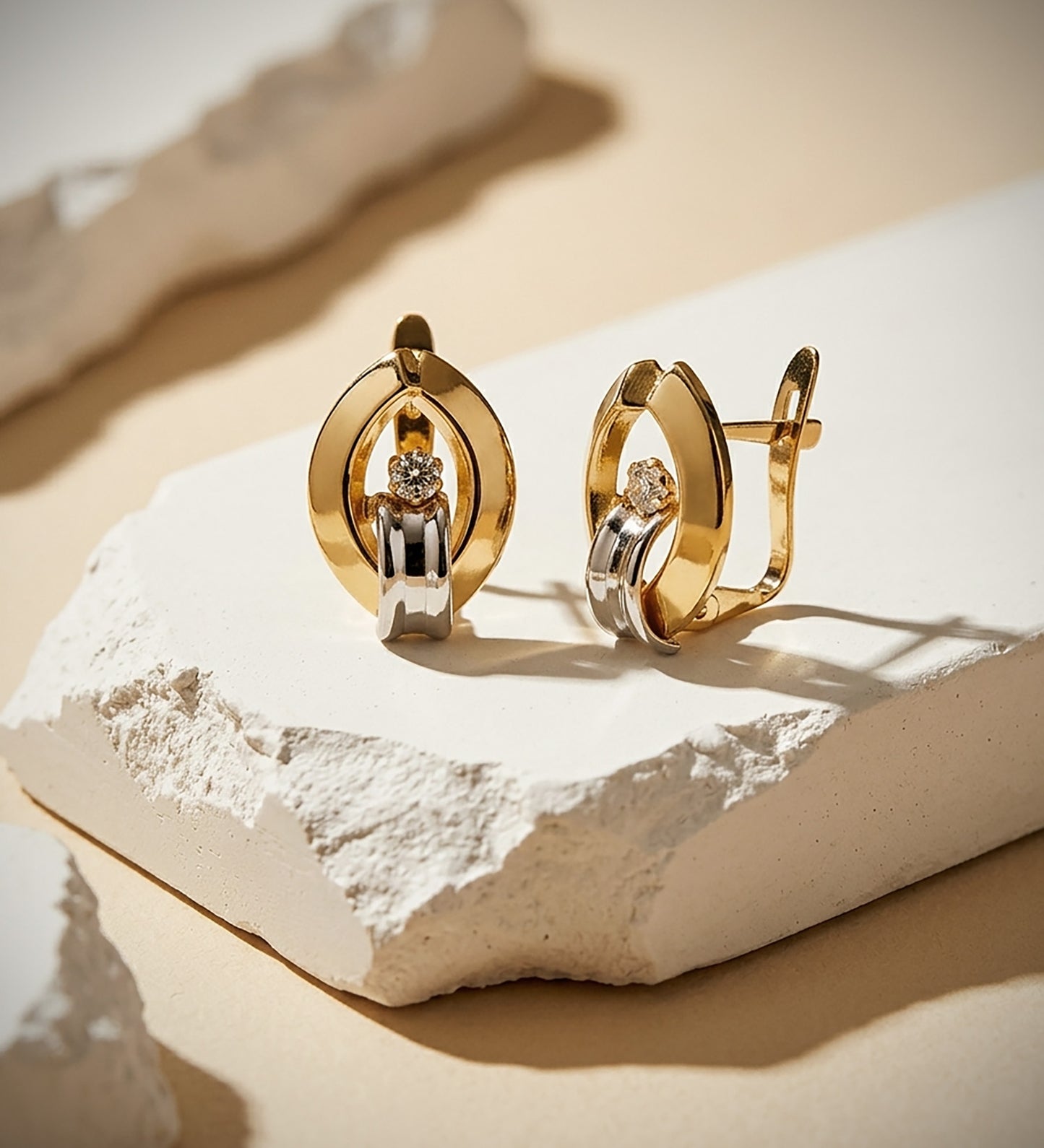 18K PENDIENTES ORO BICOLOR BANDAS Y CIRCONITA 14X10 MM CIERRE CATALÁN