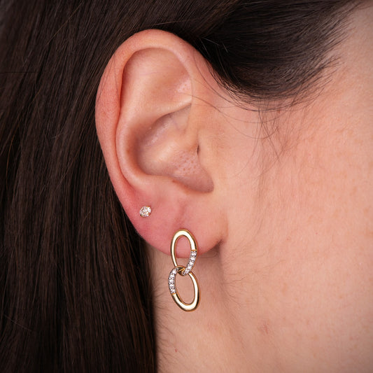 18K PENDIENTES ORO BICOLOR DOS ESLABONES CON CIRCONITAS. MEDIDA: 20 X 7 MM. CIERRE PRESION