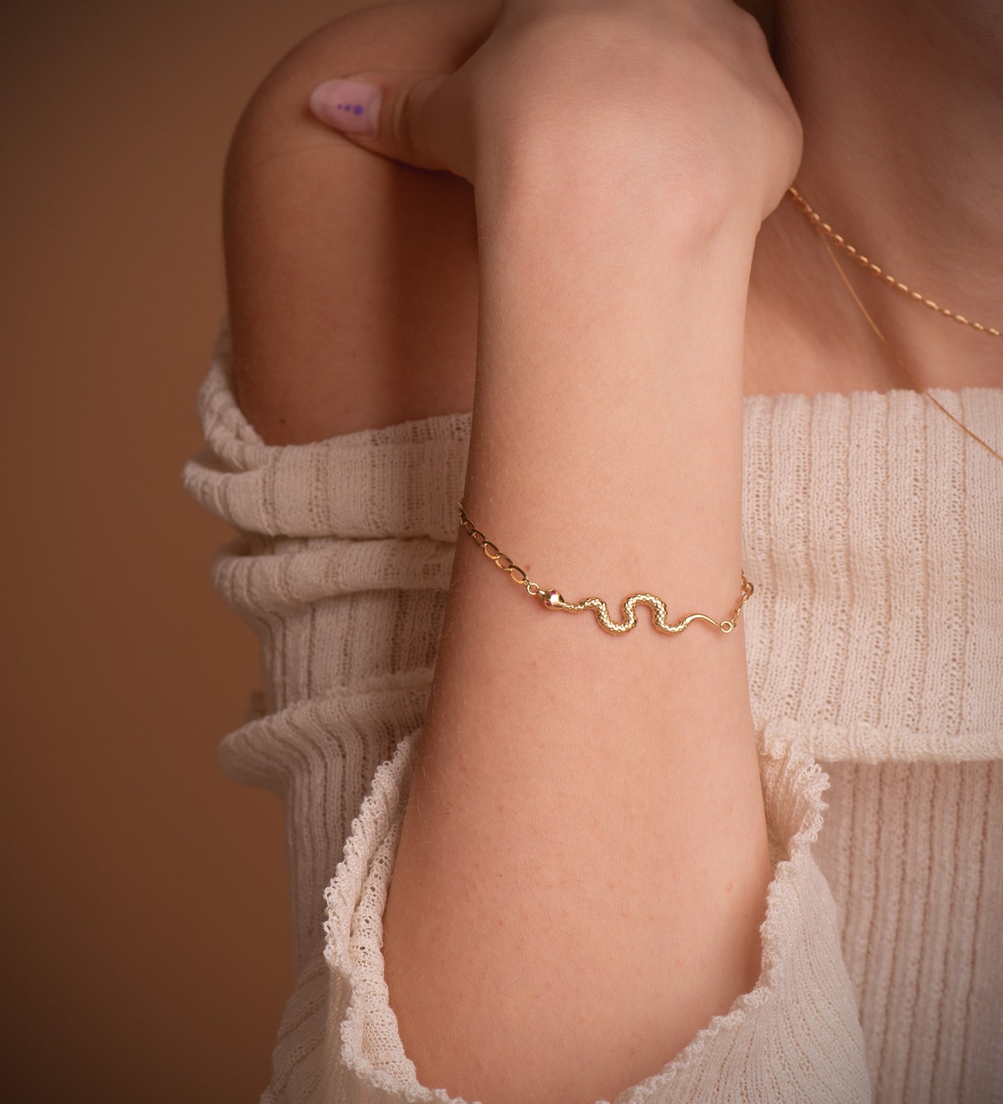18K PULSERA ORO AMARILLO SERPIENTE OJOS RUBI 40 MM. CADENA HUECA. LARGO: 19CM