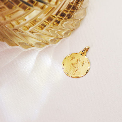 18K MEDALLA ORO AMARILLO VIRGEN DE AFRICA TALLADA 18 MM