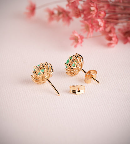 18K PENDIENTES ORO AMARILLO 24 DIAMANTES DE LABORATORIO Y ESMERALDA RECRISTALIZADA 5 MM 0,96 QT 0,340 QTS. VS2-G. 9 MM CIERRE PRESION