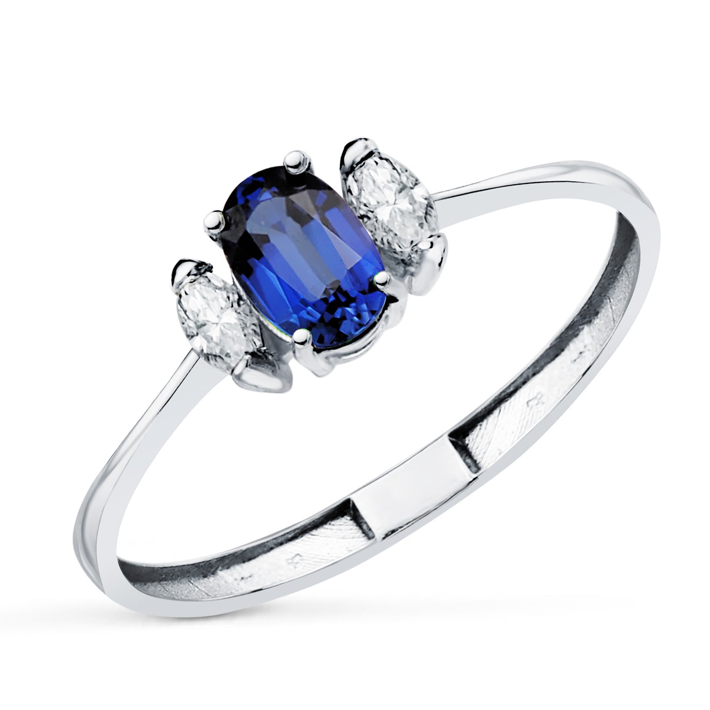 18K SORTIJA ORO BLANCO ZAFIRO DIFUSION 6X4 MM 0,64 QT Y DIAMANTES LABORATORIO 0,134QT. E - VS2