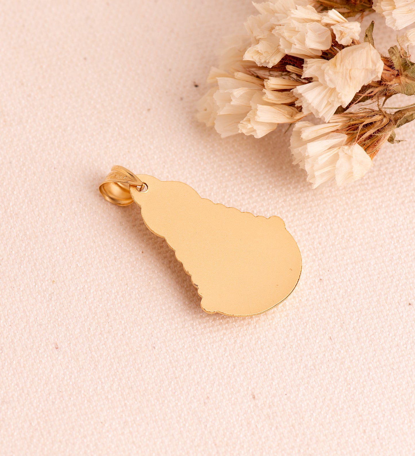 18K MEDALLA ORO AMARILLO VIRGEN DEL ROCIO SILUETA 30X20 MM