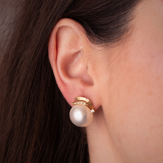18K PENDIENTES ORO AMARILLO PERLA JAPONESA 14,5 MM. MEDIDA: 19X15 MM. CIERRE OMEGA