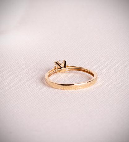 18K SOLITARIO ORO AMARILLO 4 GARRAS CON DIAMANTE LABORATORIO 0,50 QTES. G - VS1