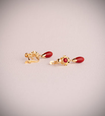 18K PENDIENTES ORO AMARILLO CUBANAS LAGRIMA CORALINA. MEDIDA: 22X7 MM. CIERRE CATALAN