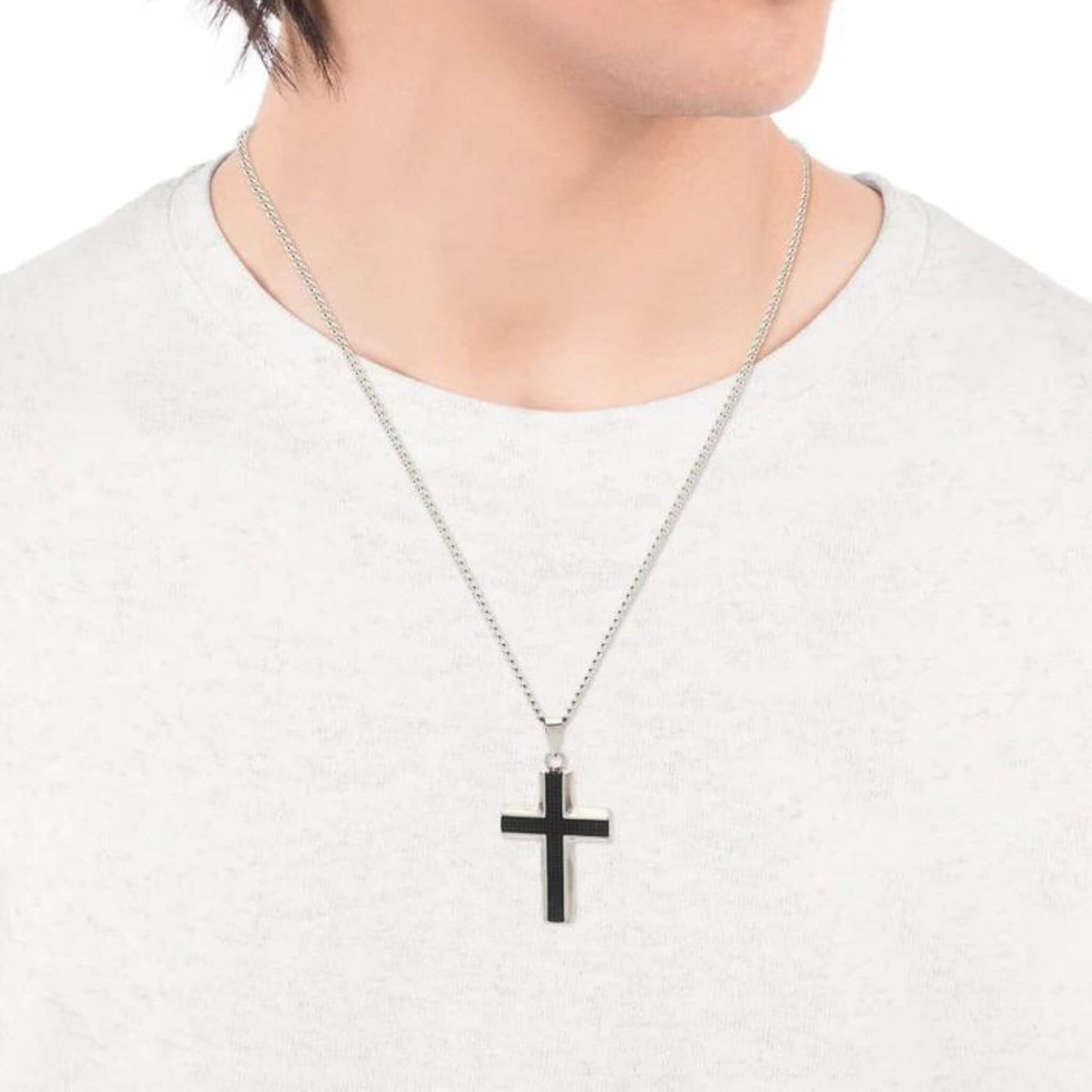 COLGANTE CRUZ CON CADENA DE ACERO HOMBRE