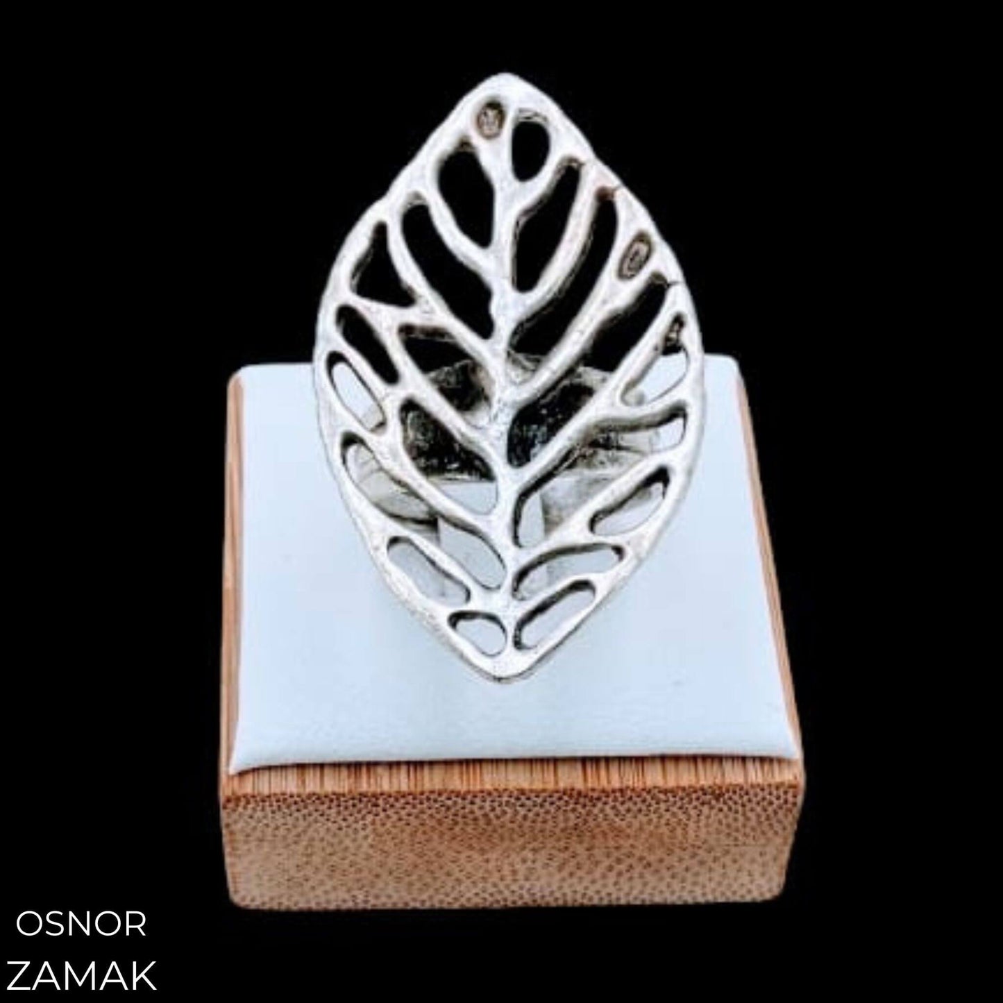 ANILLO ZAMAK HOJA CALADA