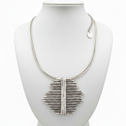 Collar Zamak Unisex con Colgante Barras Geométricas Joyeria Osnor 