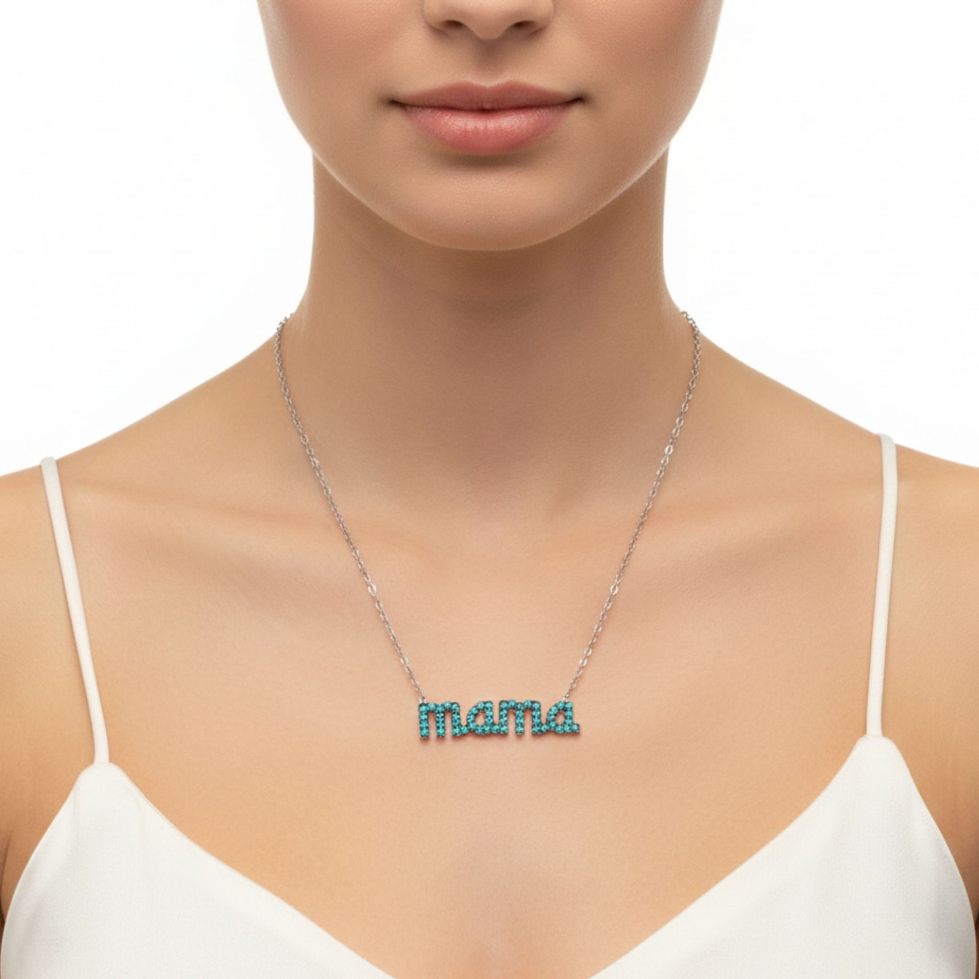Mujer Luciendo Collar Gargantilla Mamá Plata con Rodio y Turquesa Natural. joyeria osnor