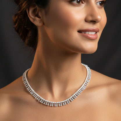 Collar Zamak de bolas estilo gargantilla para mujer, material hipoalergénico (no produce alergia), marca Osnor Zamak.