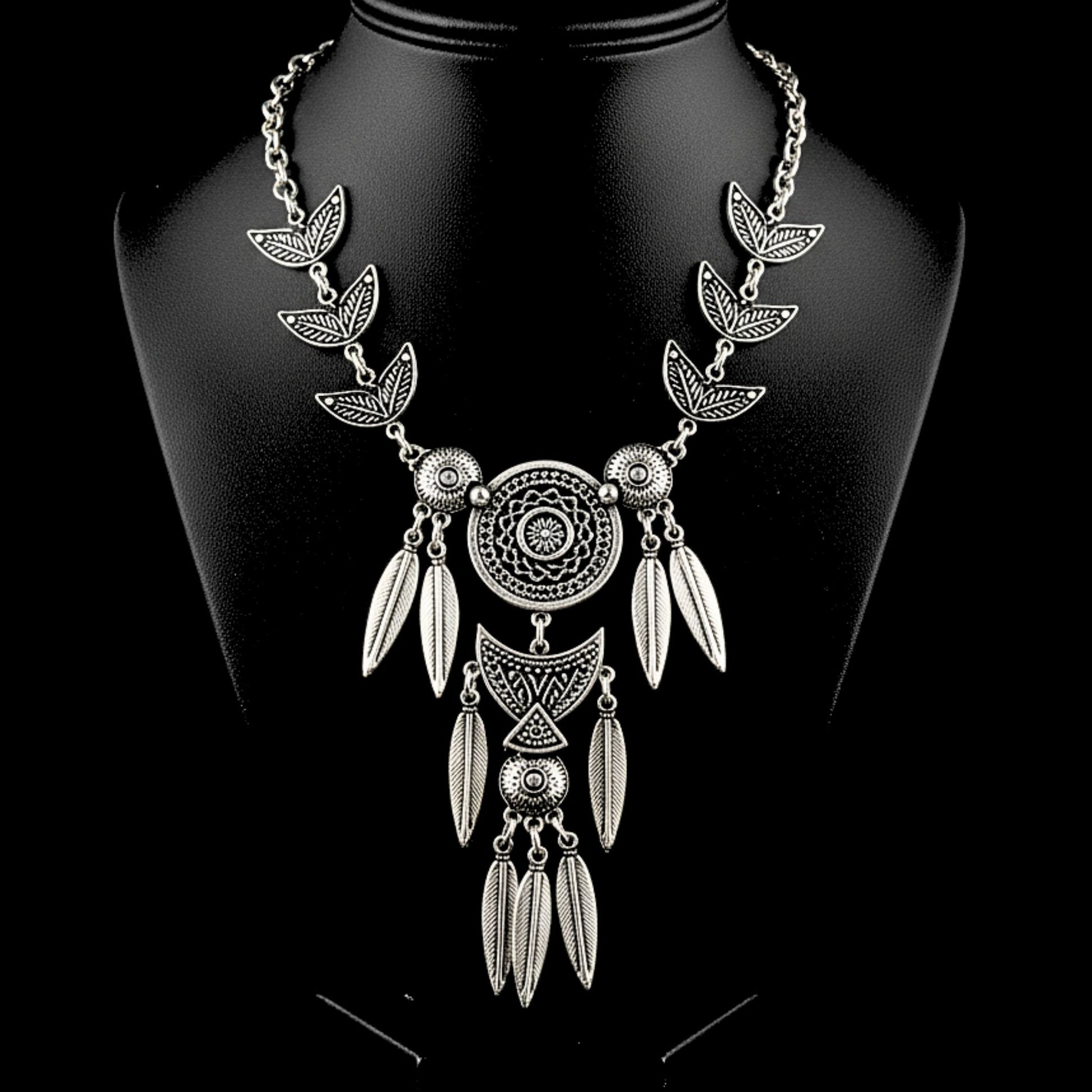 Collar de Zamak plateado con atrapasueños y hojas - Diseño - hipoalergénico-bohemio de lujo - Joyería Osnor Zamak 
