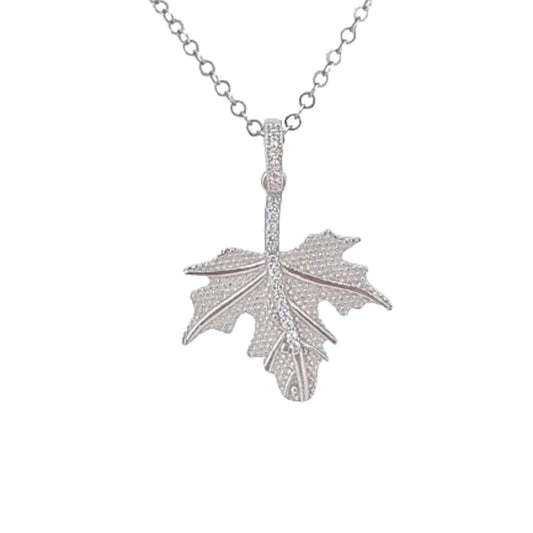 COLGANTE HOJA PLATA ACABADO RODIO CIRCONITAS LABRADO