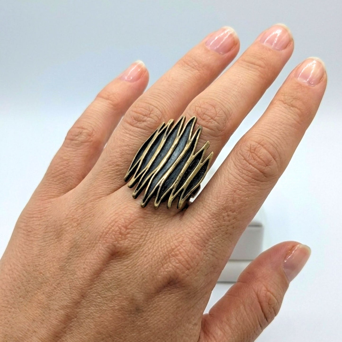 Anillo Bronce Dorado Envejecido Vintage | Volumen Escultórico Artesanal