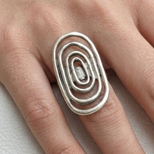 Anillo de Volumen Plateado | Zamak Hipoalergénico | Joyería Osnor
