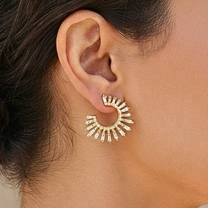 Pendientes Acero Sol Circonitas Dorado 14K | Joyería Osnor