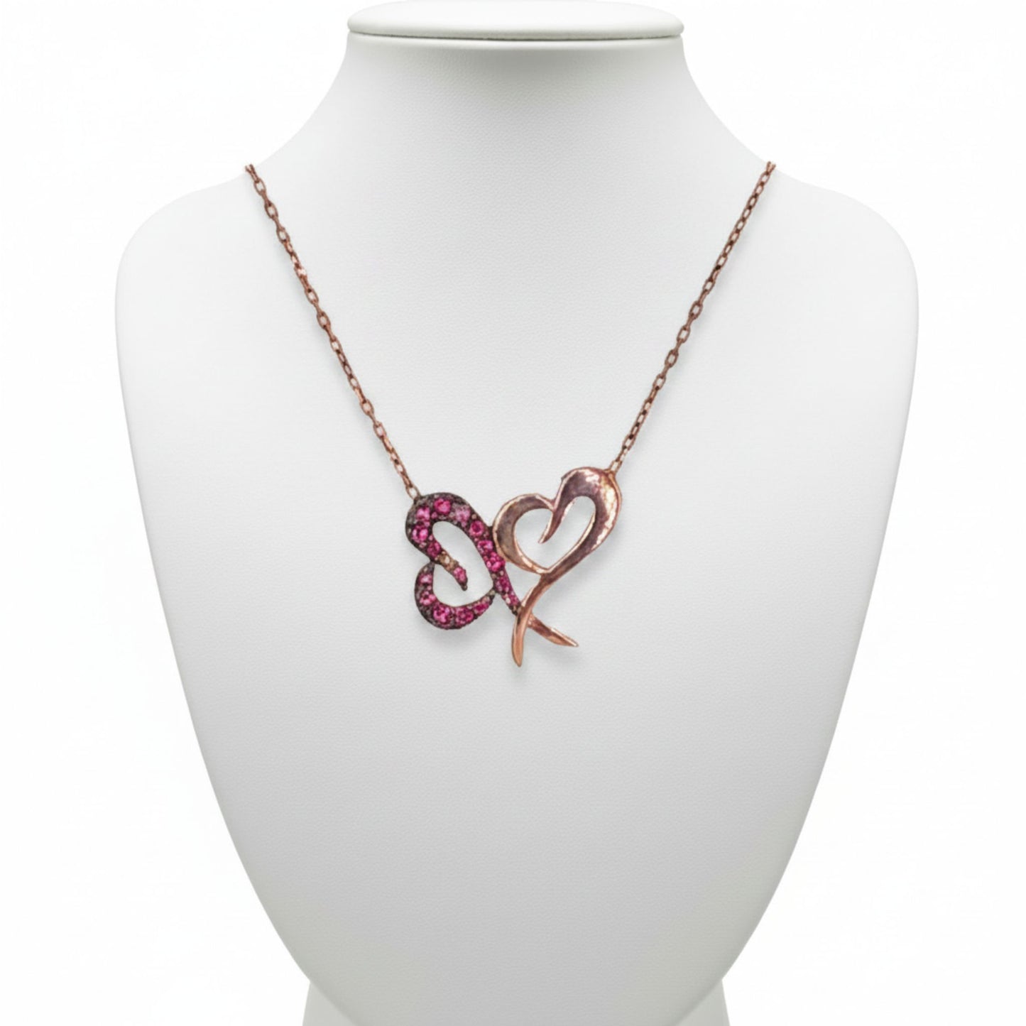 Collar Gargantilla Doble Corazón · Plata 925 Baño Oro Rosa con Circonitas Rojas