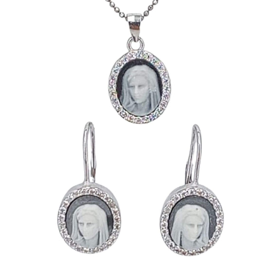 CONJUNTO VIRGEN PLATA ACABADO RODIO COLLAR PENDIENTES