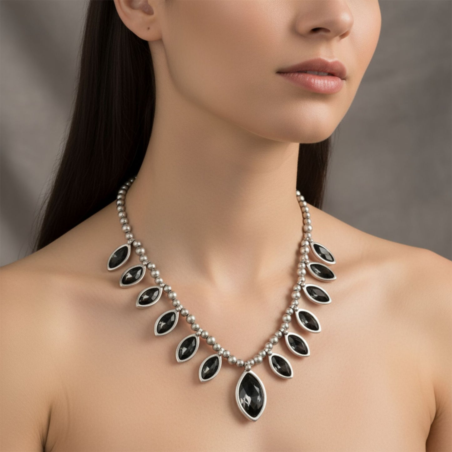 Collar Zamak Circonitas de Color Ajustable - Elegante